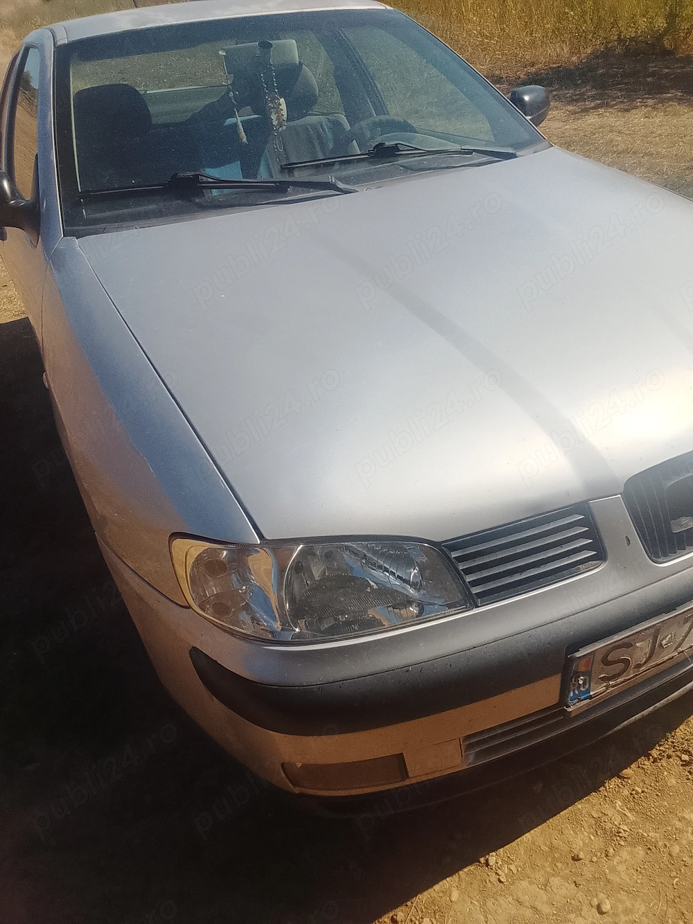 Mașina Seat Cordoba 1.4 benzina 2002