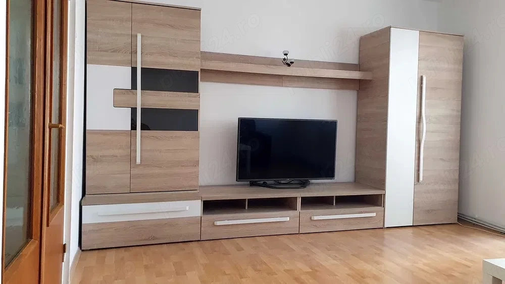 3 camere decomandat, 3 min. mers metrou Victoriei, mobilat si utilat modern, et 9 10, bloc 82