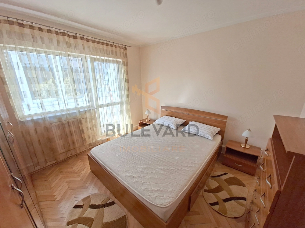 Apartament 3 camere decomandate + parcare, mijlocul strazii Titulescu!