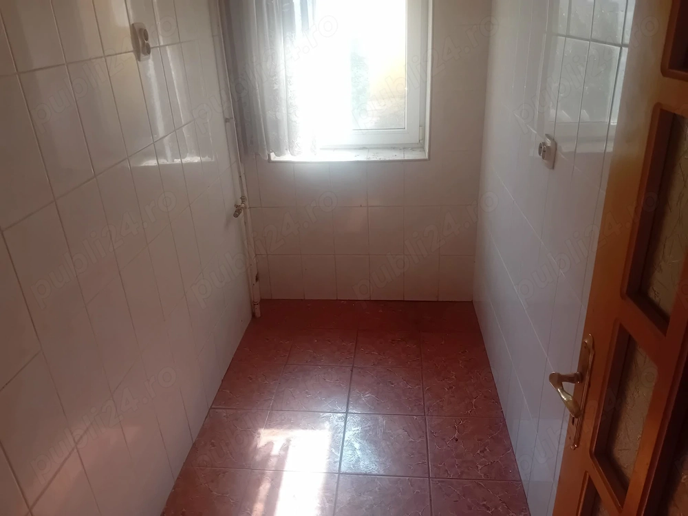 Ap o camera Maratei D-uri 30mp etaj 1 termopan balcon decomandat