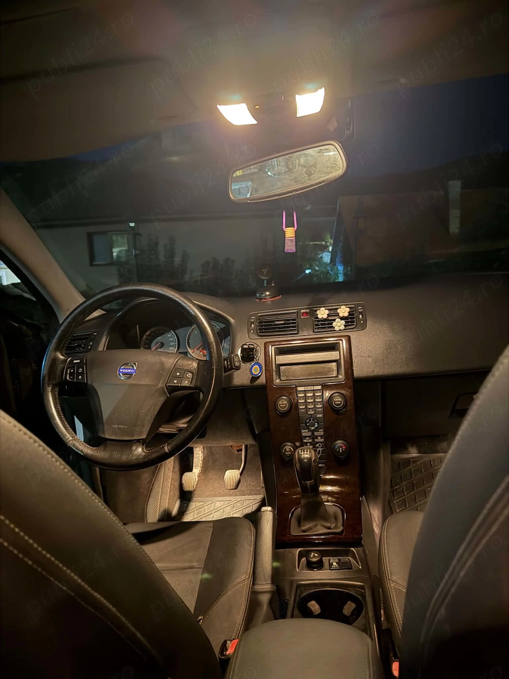Mașină Volvo V50 