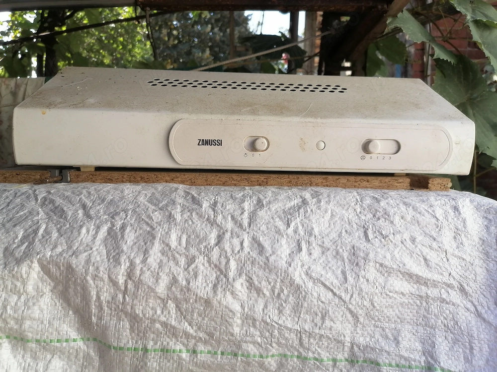 Hota Zanussi funcțională 