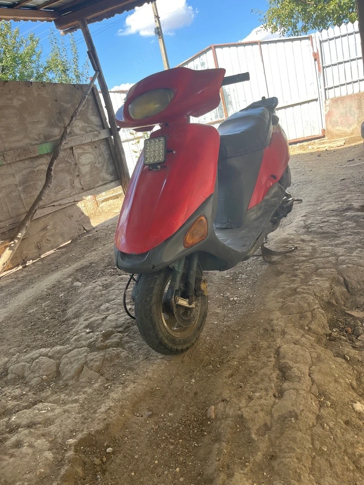 scuter honda 49 cm--2010