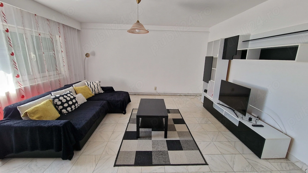 Închiriez apartment 3 camere 