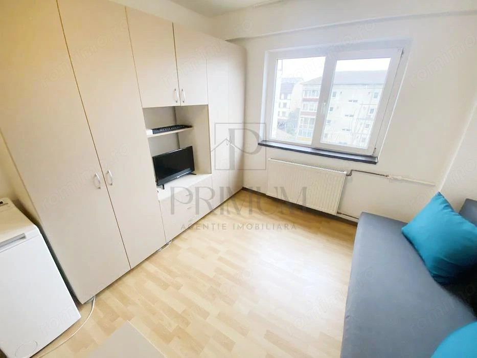 GIROCULUI - 1 CAMERA - BLOC DOTAT CU ACOPERIS - ZONA FRUMOASA