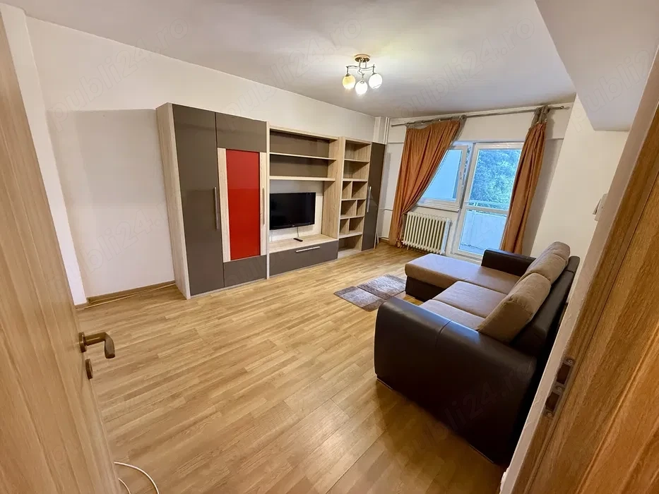 Soarelui-Padurice,apartament cu 1 camera,etajul 1 din 8,suprafata 36 mp,85.000 euro mp.