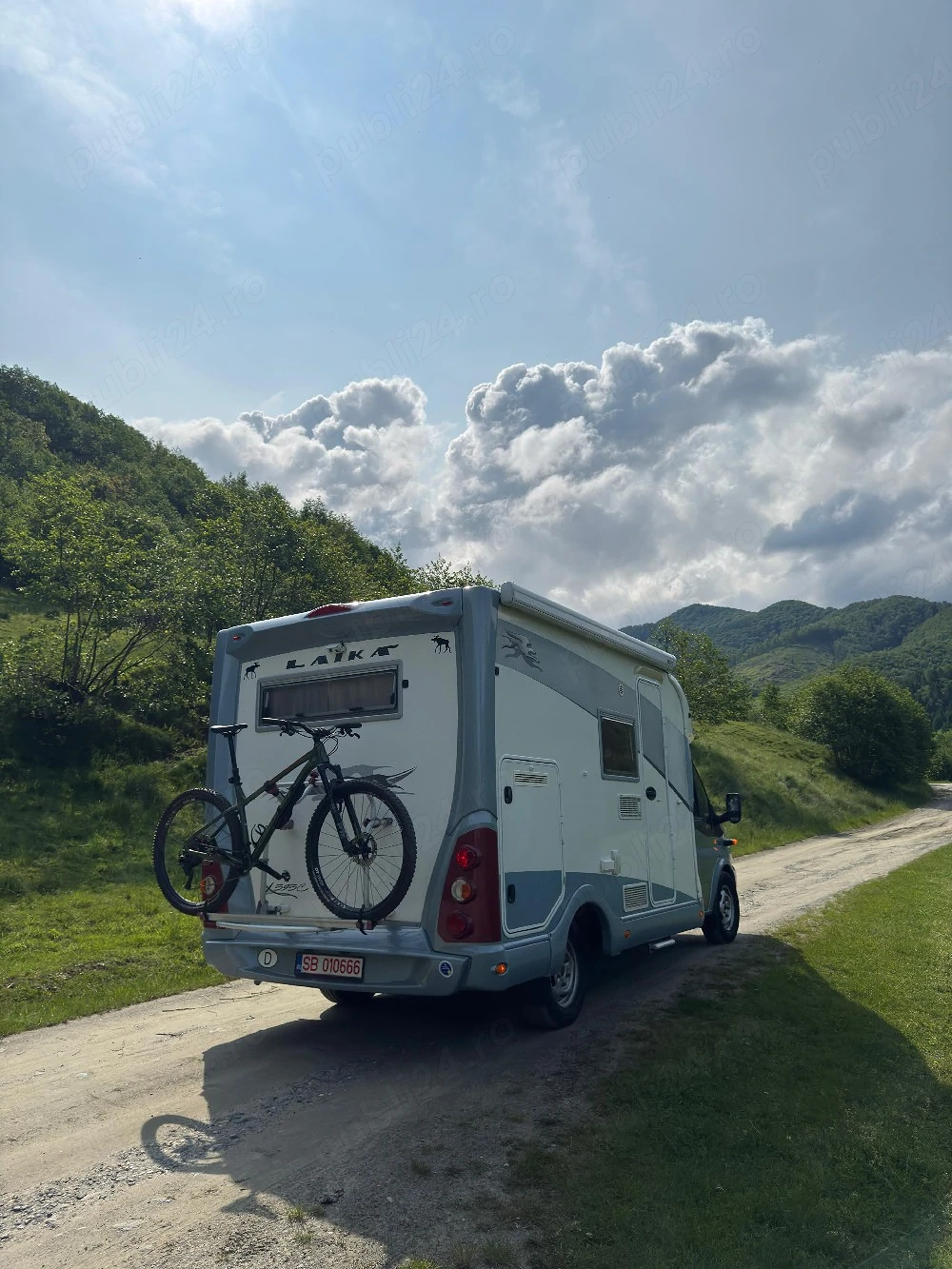 Autorulotă Laika X595C (Ford Transit)   2008, Înmatriculată RO