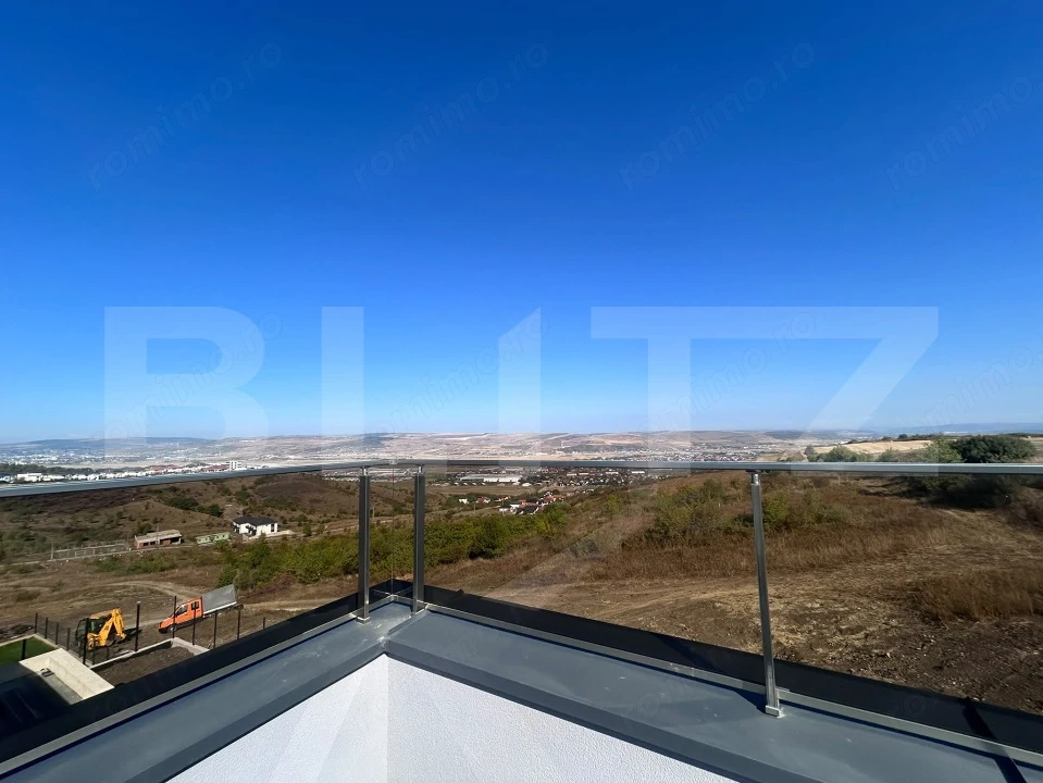 Casa de 214 mp, teren 458 mp, cu Vedere Panoramică în Dezmir