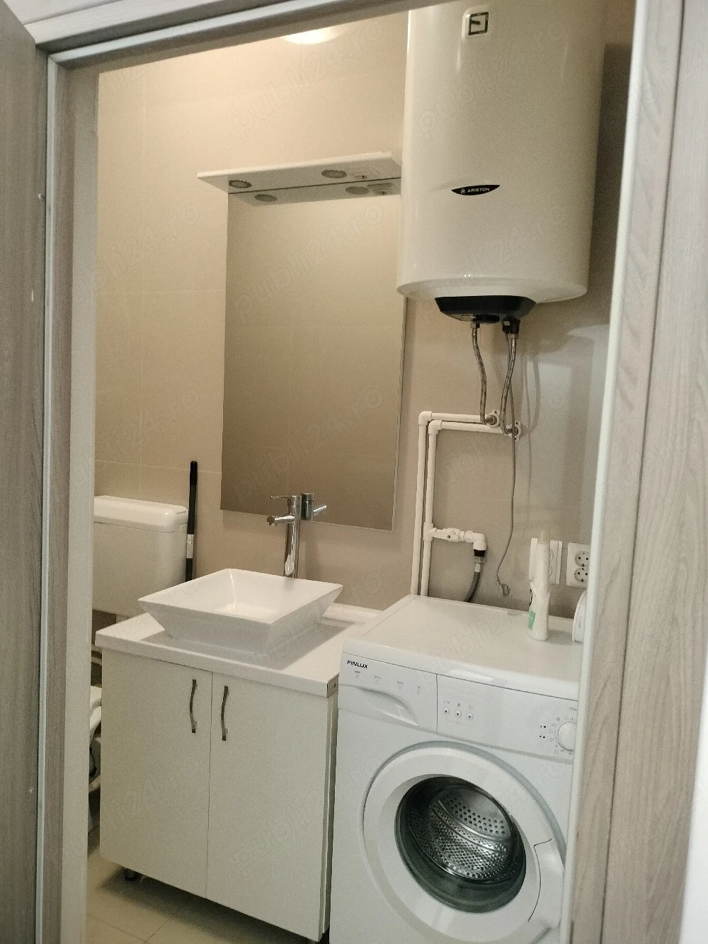 Închiriez Garsoniera cu 2 camere  zona Stejarului, Florești!