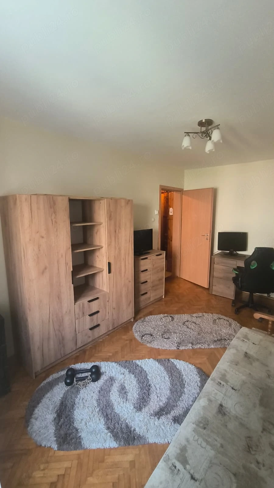 Inchiriez apartament 3 camere  2 dormitoare Cluj Napoca