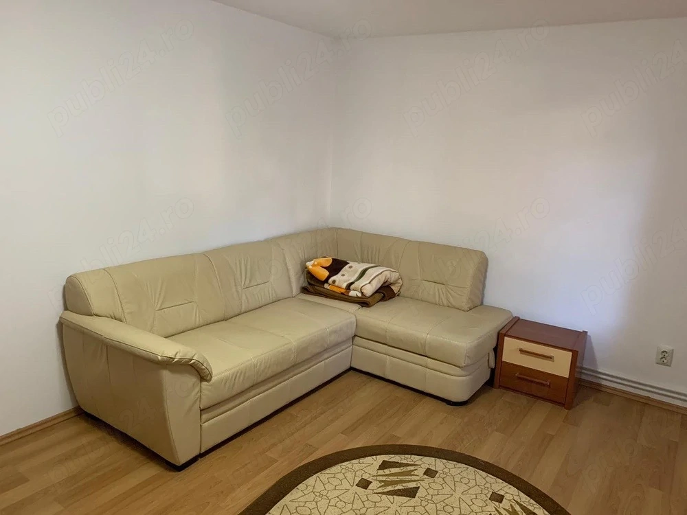 Vand apartament 2 camere decomandat