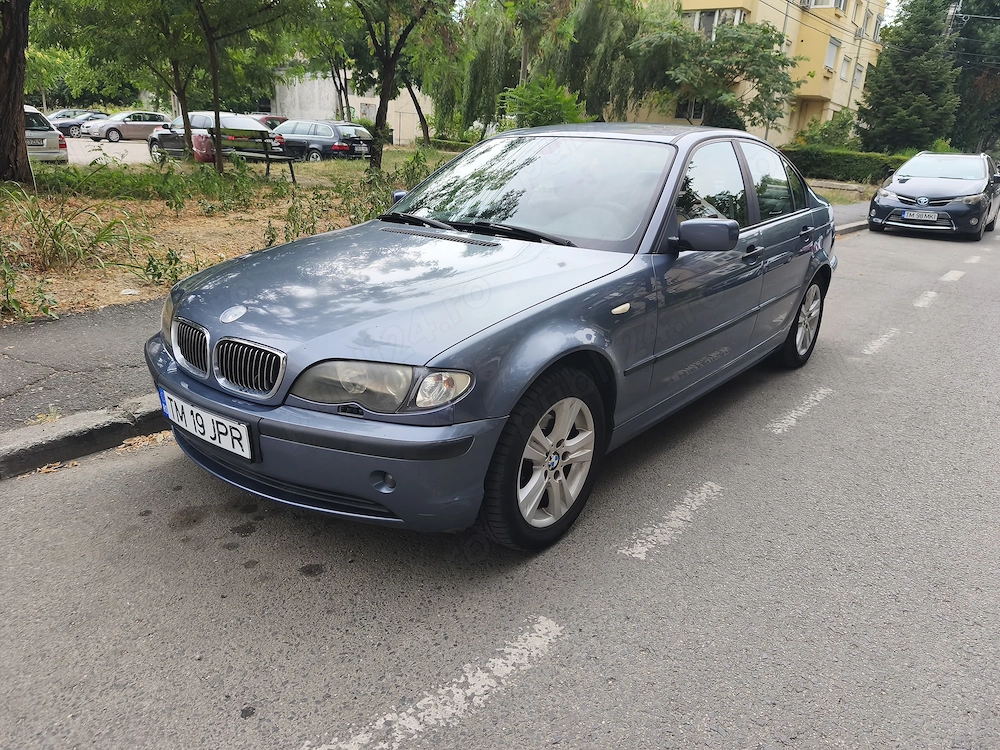 Vând BMW 318 i, an 2001