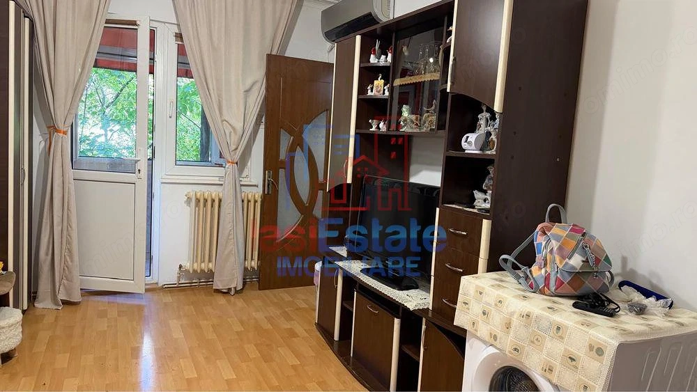 Apartament 2 camere etaj 1 centrala si AC zona Alexandru cel Bun