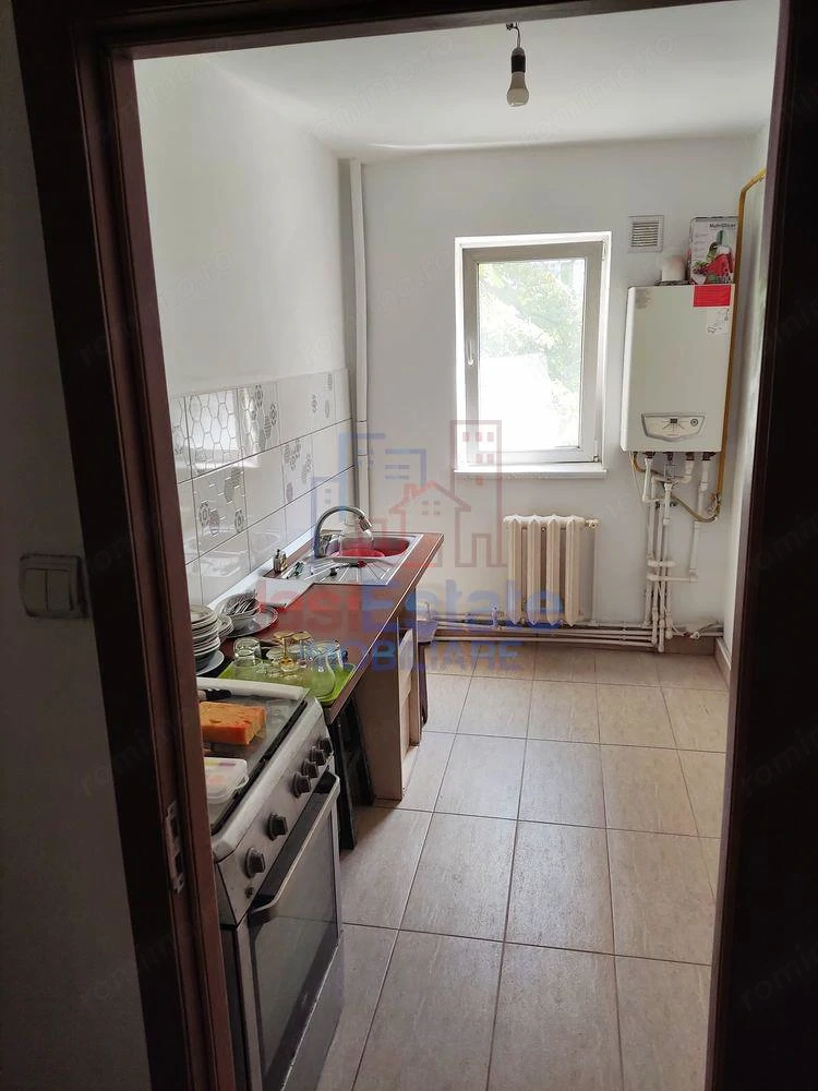 Apartament 3 camere etajul 1 zona Dacia