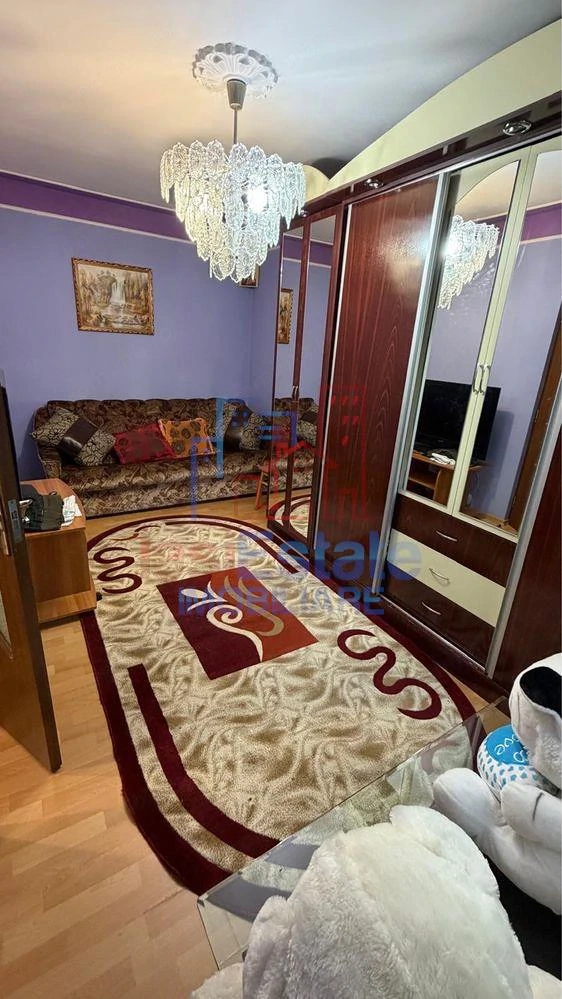 Alexandru cel Bun - Apartament 2 camere etaj 1 centrala si AC