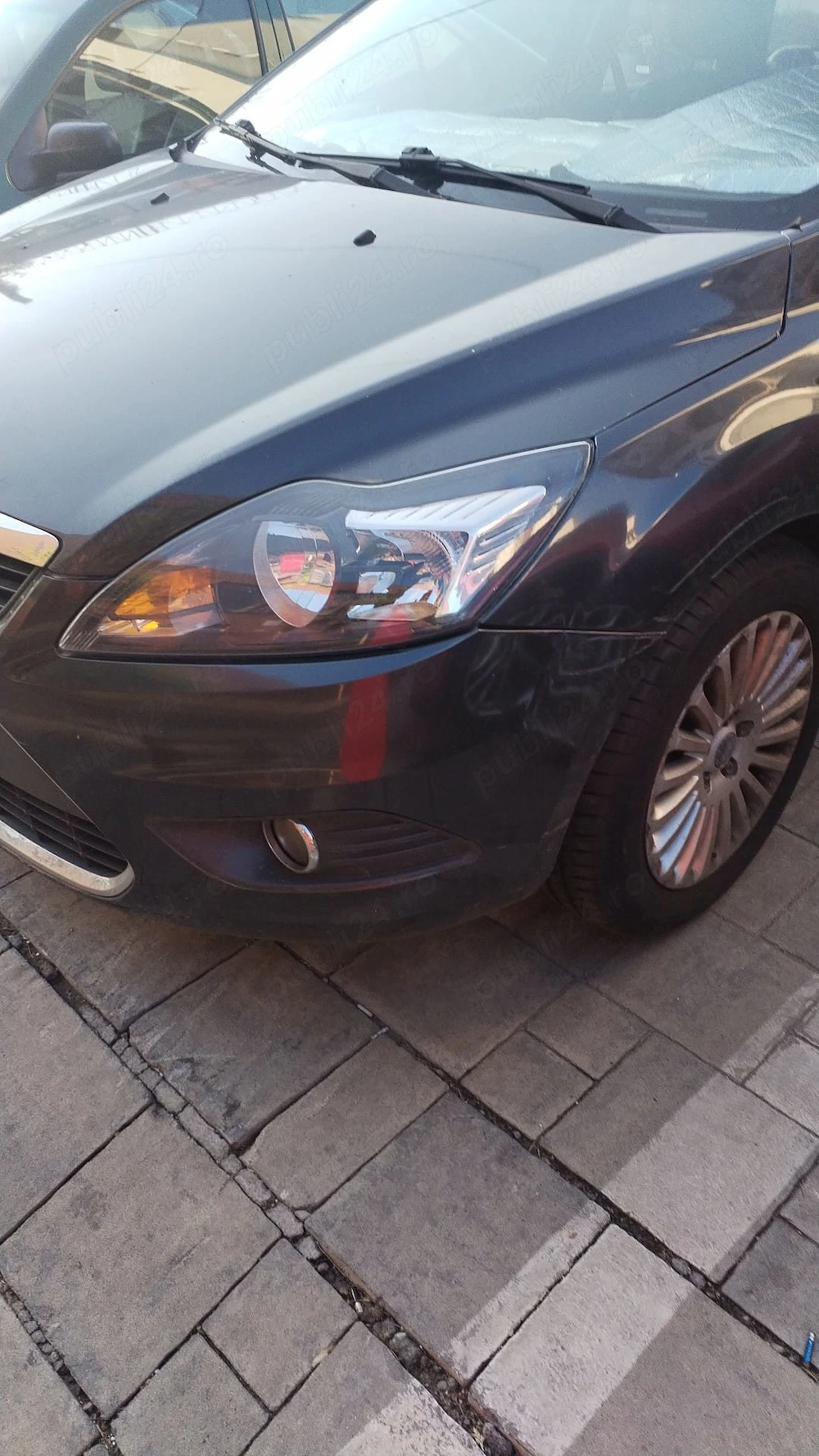 Vând Ford focus 