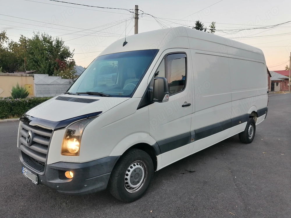VW Crafter modelul lung 2.5 TDI