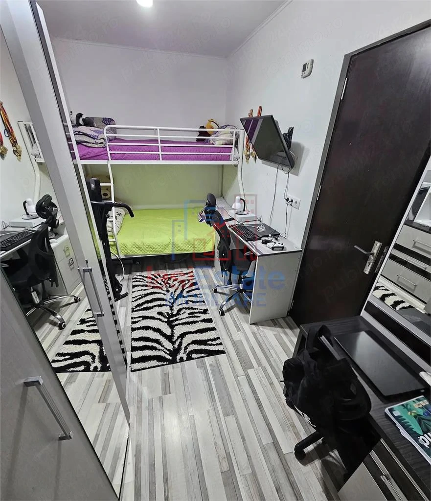 Apartament 3 camere zona Bd Primaverii