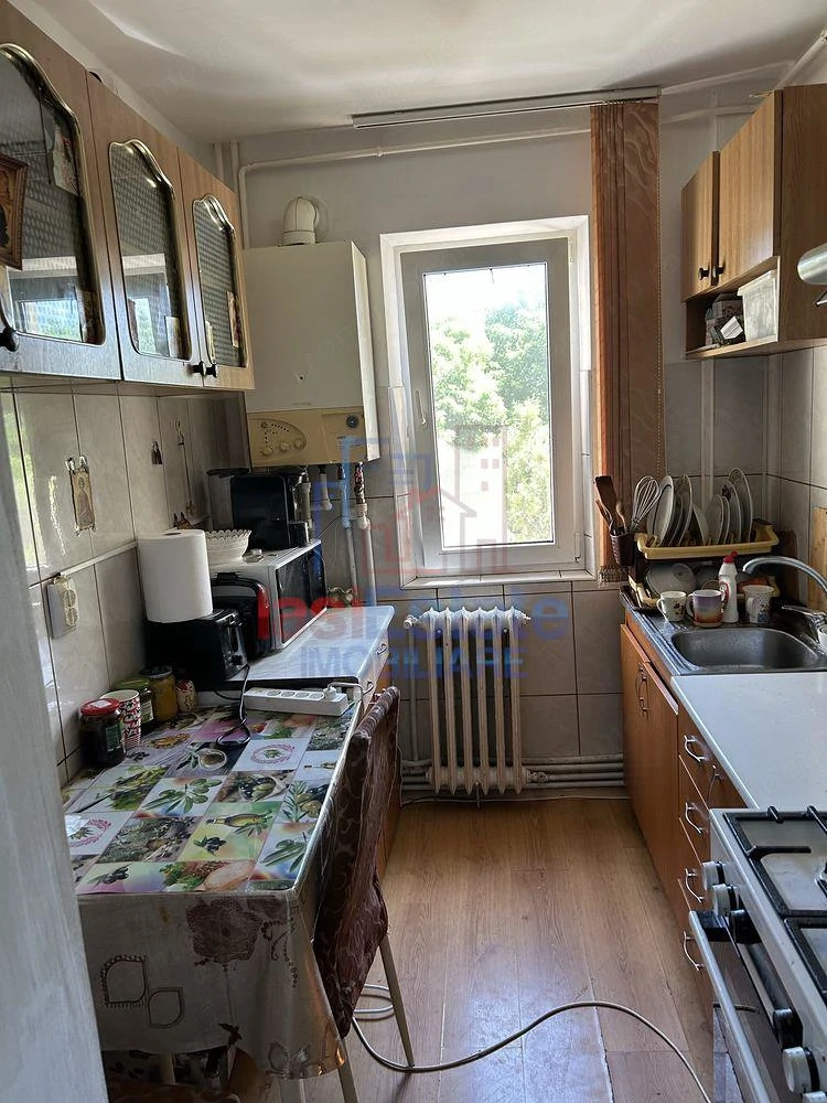 Apartament 3 camere zona Mimoza Pacurari