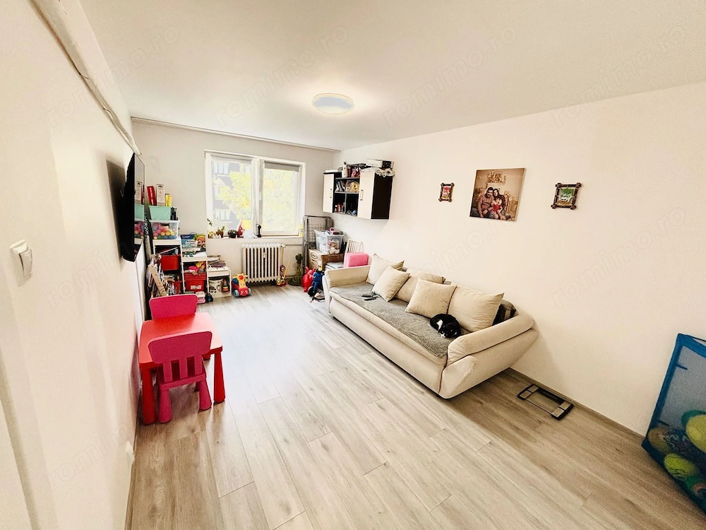 Apartament 3 camere zona Auchan Titan - 1 Decembrie 1918