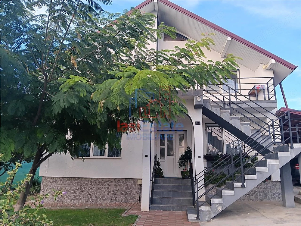 Dorobant VILA D+M+Pod  SU = 200mp  TEREN 1200mp amenajat (pot locui doua familii)