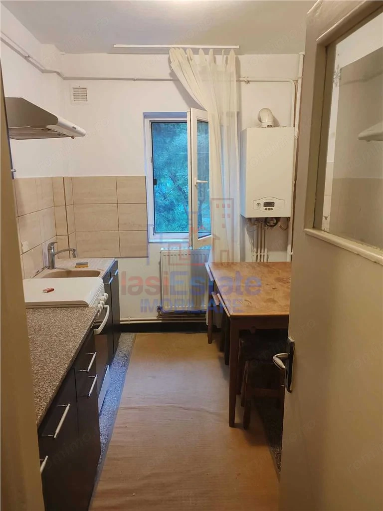 Podu Ros Apartament 2 camere Etaj 1 Centrala proprie