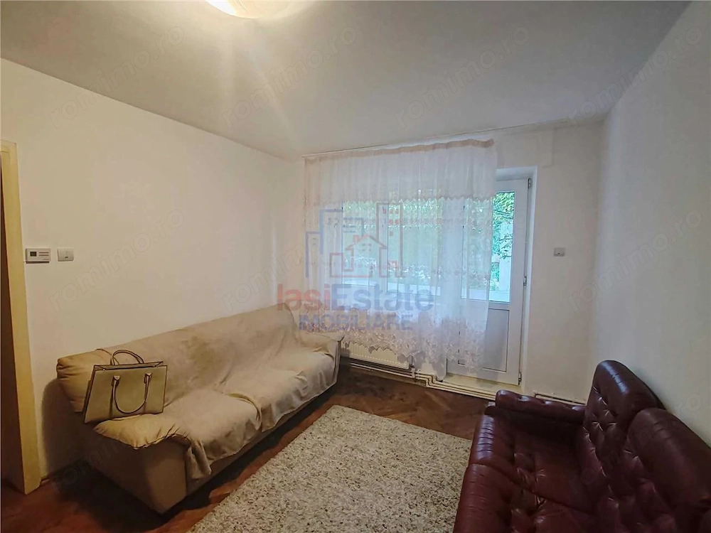 Apartament 2 camere Podu Ros, Etaj 1, Centrala proprie,  2 balcoane