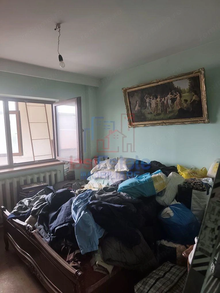 Apartament 2 camere, 59 mp, decomandat, Nicolina - etaj 1, centrala proprie