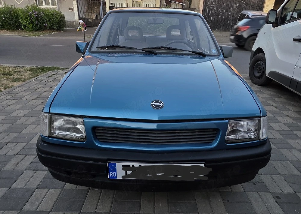 Vând Opel Corsa 