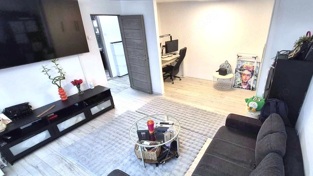  Închiriez Apartament cu 2 camere, Dristor - Mall Vitan, etaj 3