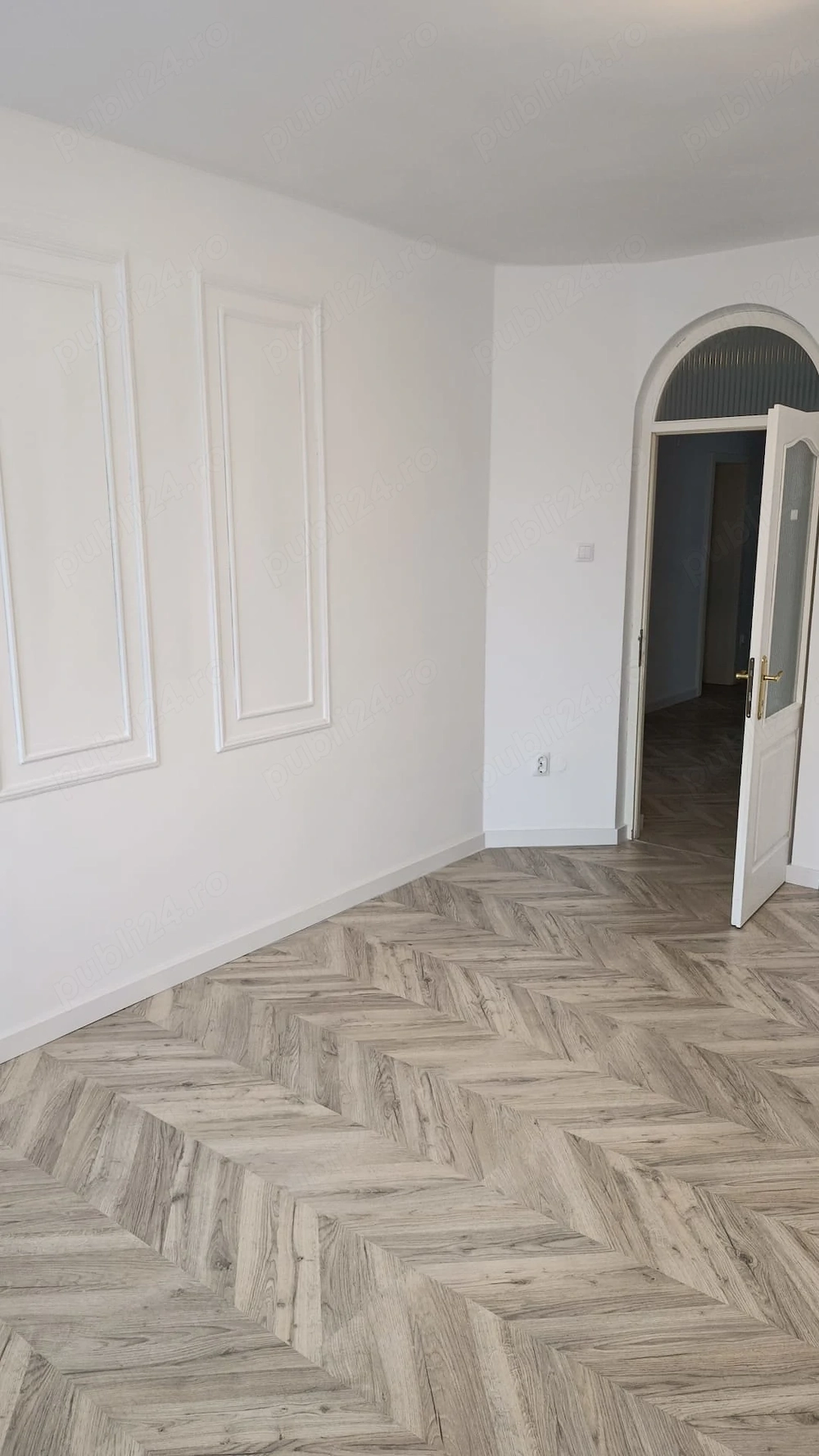 Birou et.1, terasa ext, cartier Zorilor, str. Cometei, Cluj