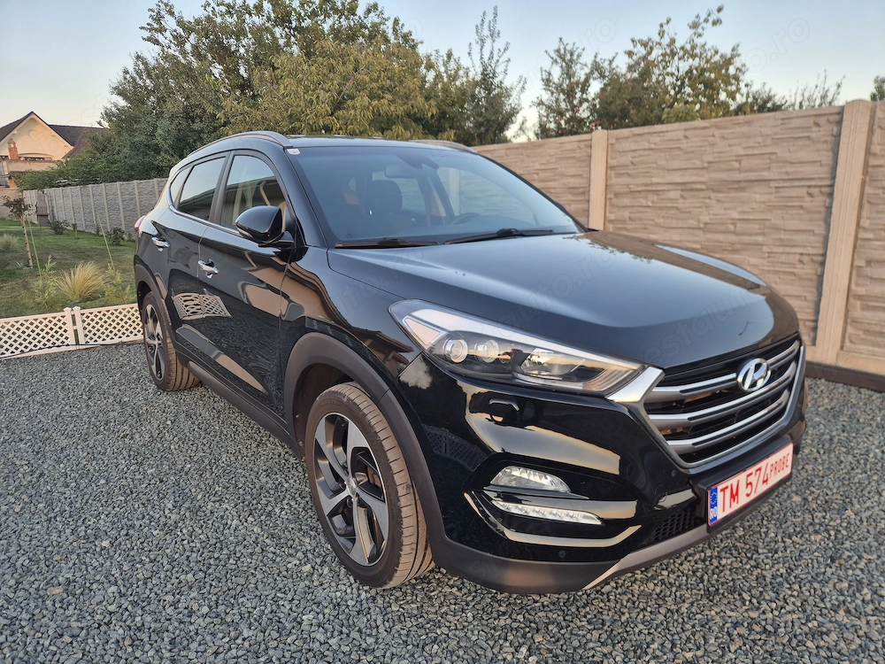 Hyundai Tucson - 4x4 - Automatic