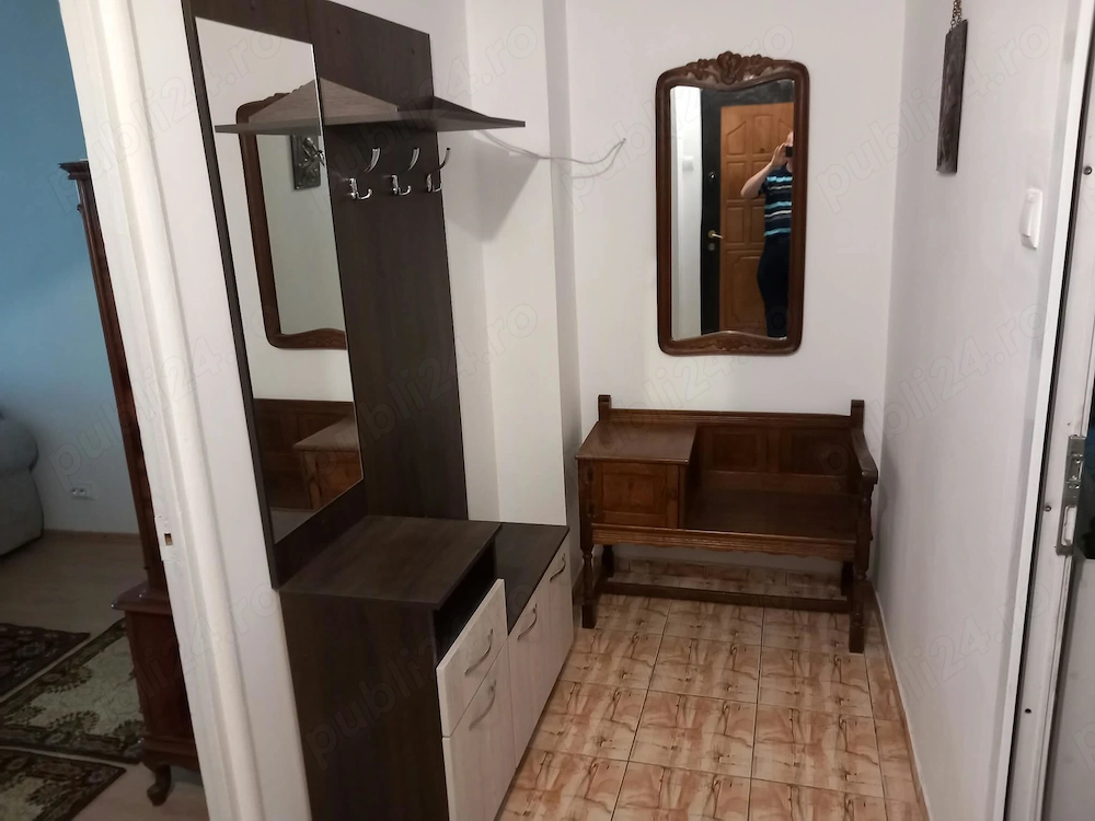 Inchiriez apartament 3 camere in Iasi ultracentral , 