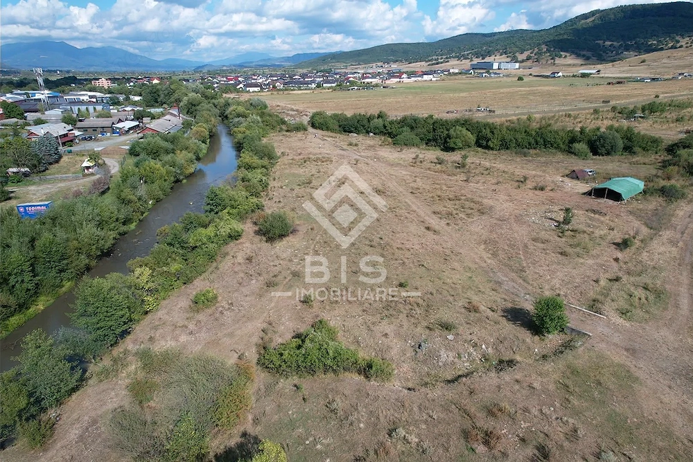 Oportunitate excelentă de investiție! Teren 12.600 mp. Unirea