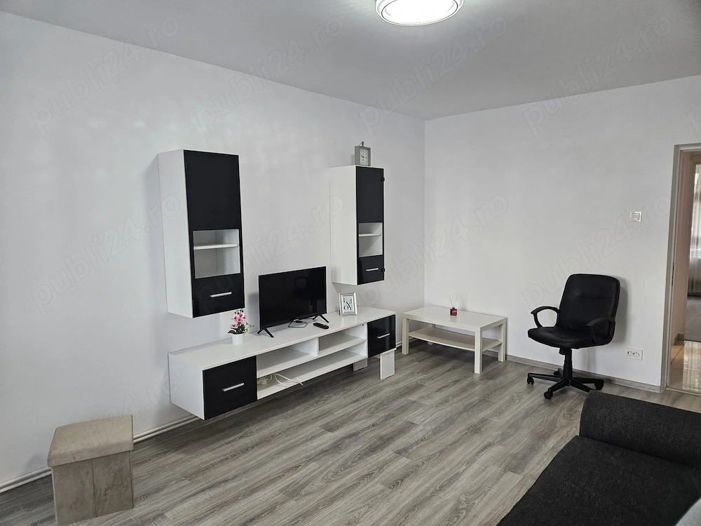 Apartament 3 camere decomandat cu centrala termica 