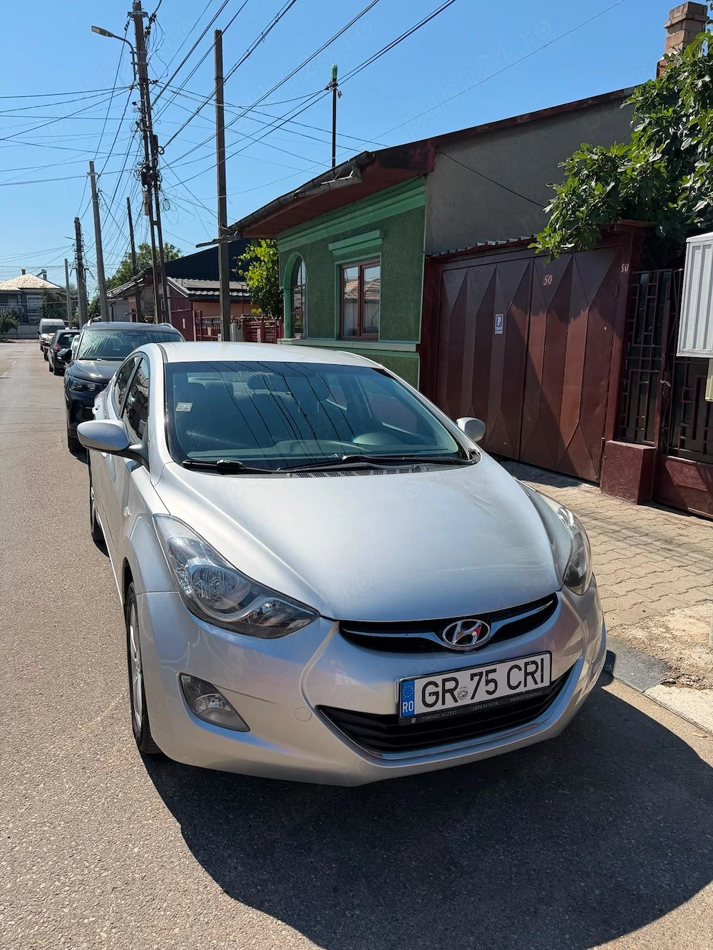 Hyundai Elantra sedan 2012