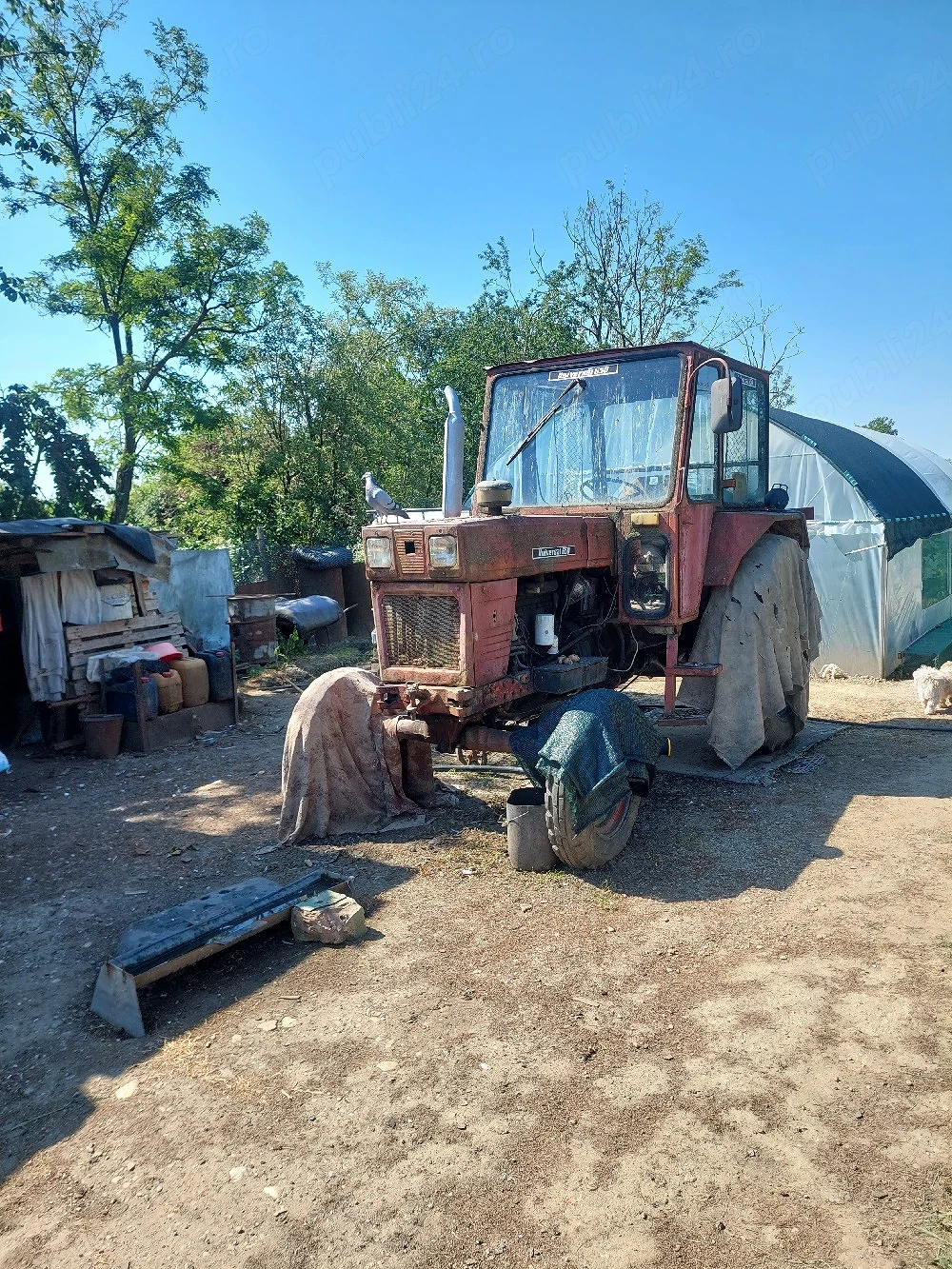 Vând Tractor