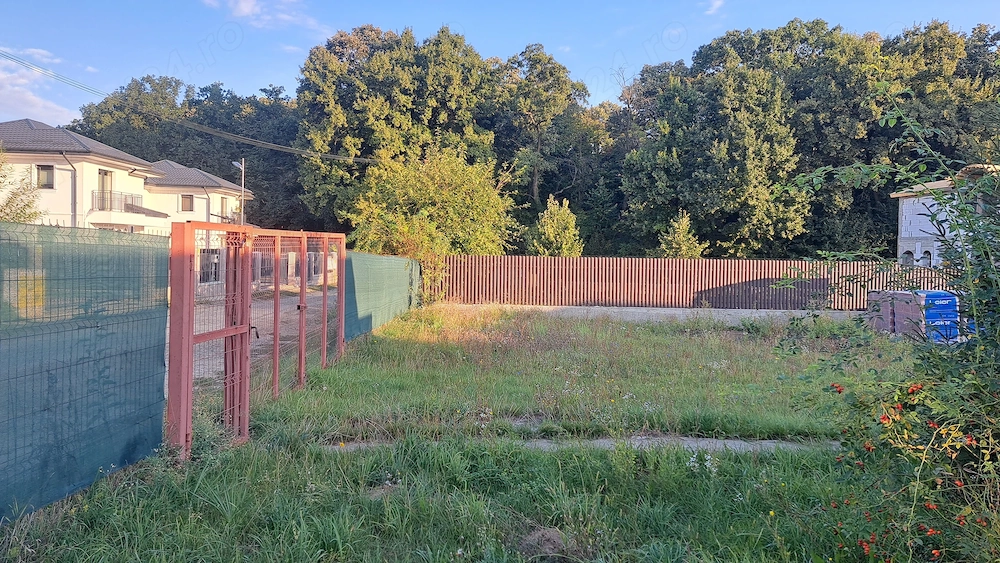 Vand teren la padure Valea Ursului