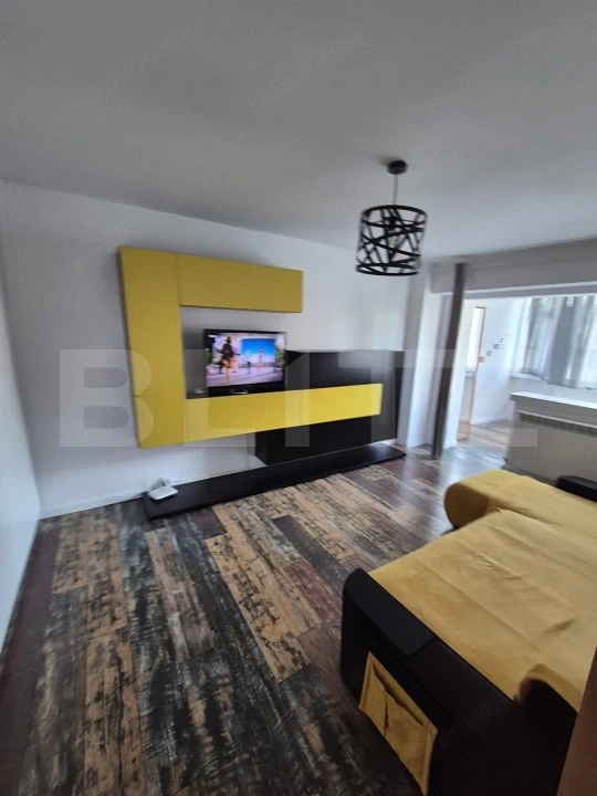 Apartament 2 camere decomandat, 70 mp, centrala si parcare, Calea Severinului