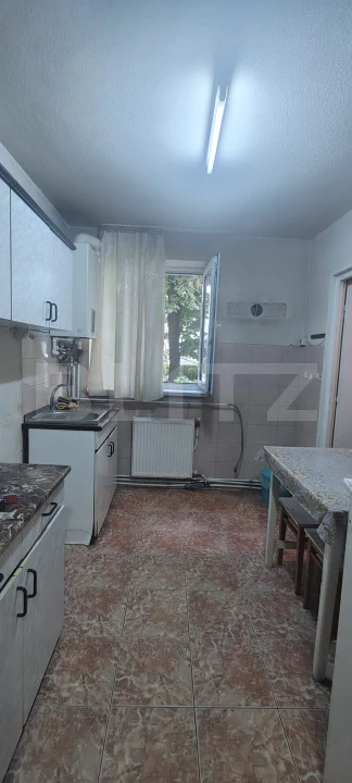 Apartament cu 2 camere, 55 mp, parter înalt – Zona Decebal, Bistrița 