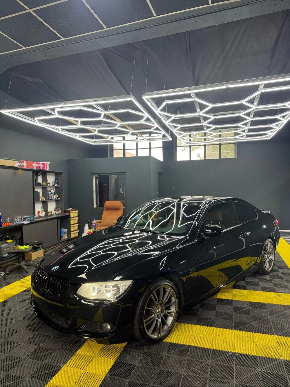 BMW e92 320i M-Pack