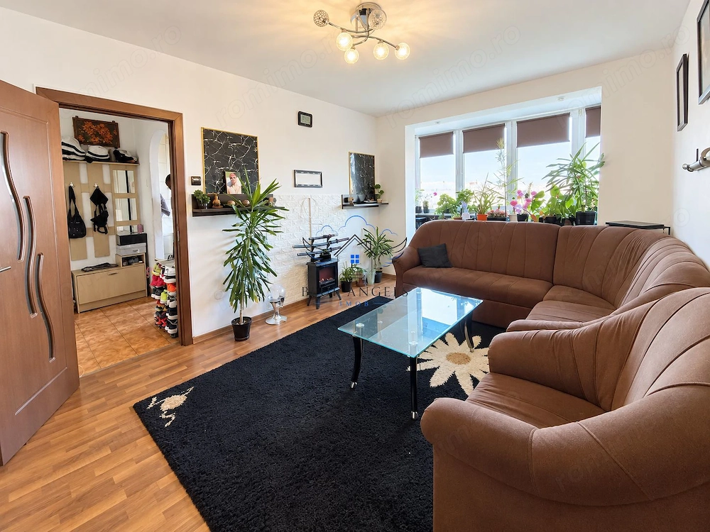 Apartament 2 camere Bd Saturn, vedere libera spre oras!