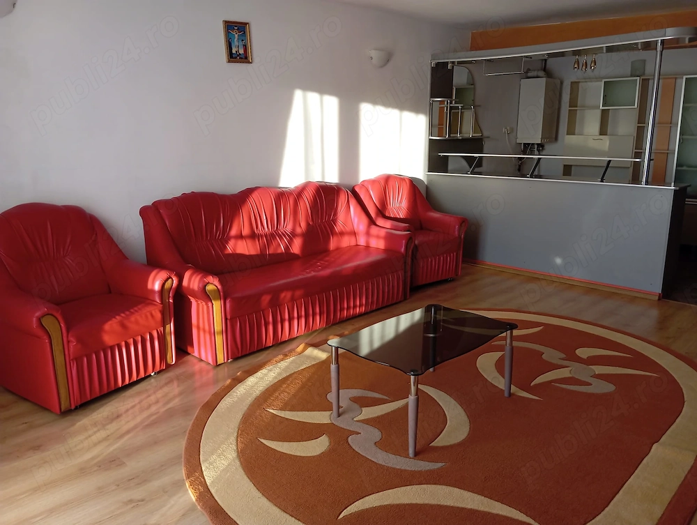 Apartament cu 3 camere de închiriat în Alba Iulia
