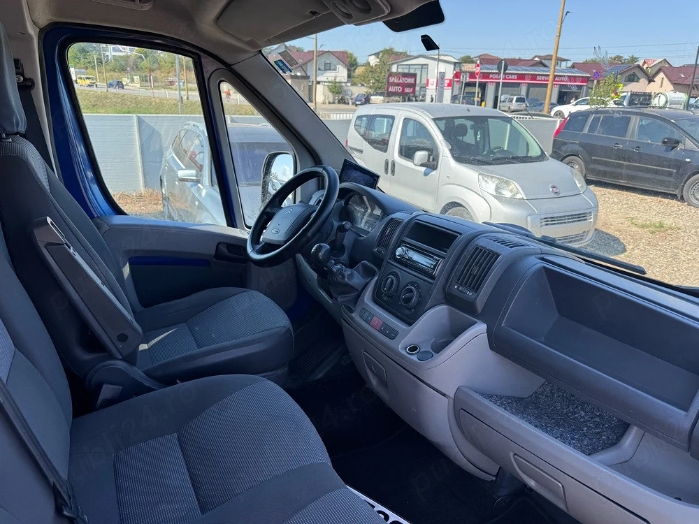 Peugeot Boxer Autoutilitară 2.2 Diesel 131 CP 