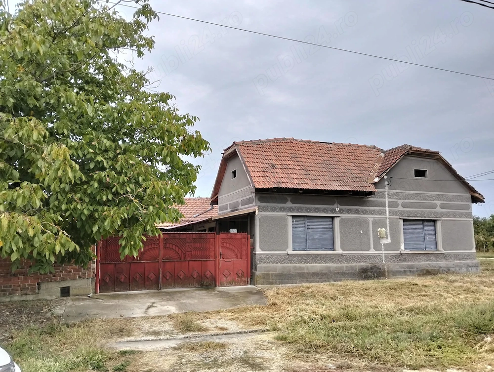 Casa de vanzare la Bodo