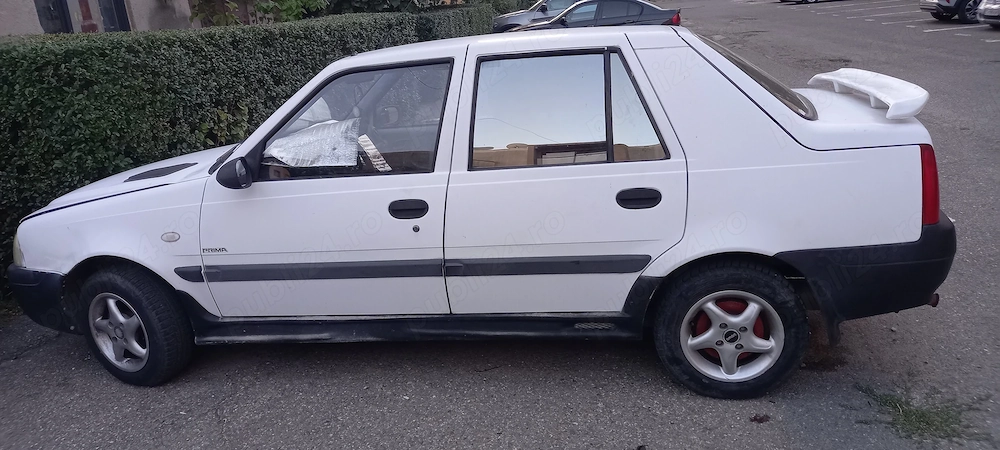 Vand masina dacia solenza