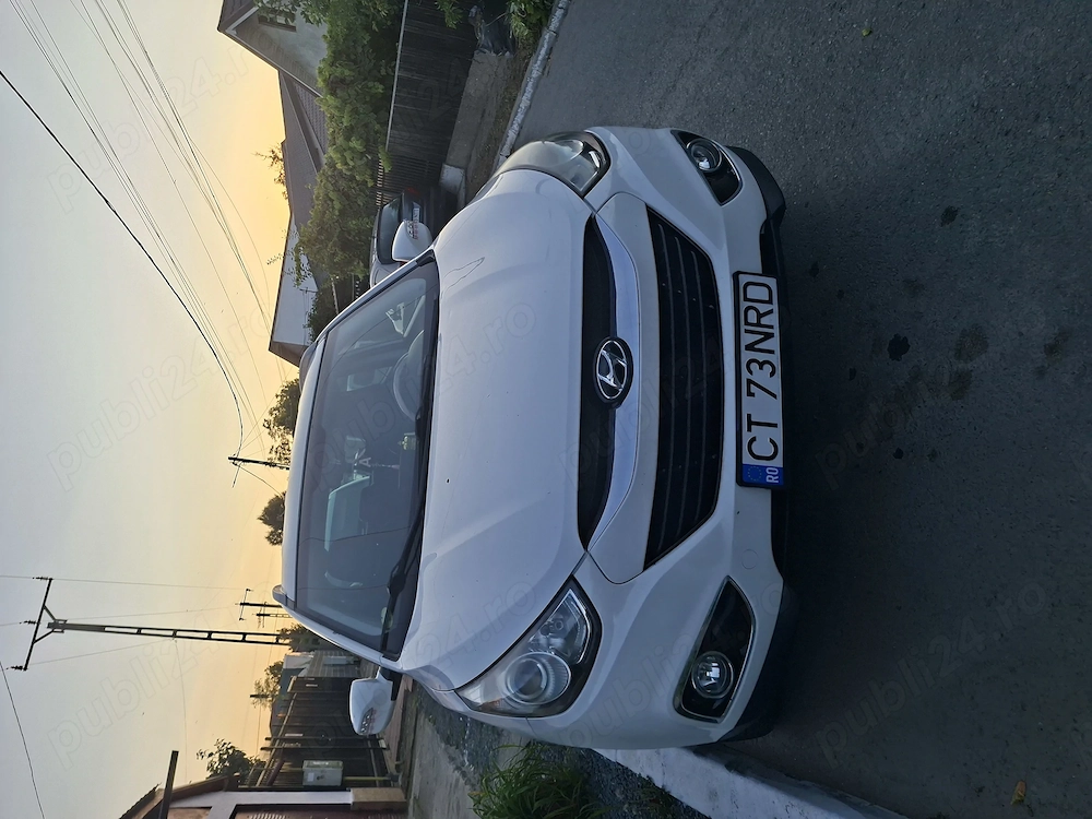 Vand hyundai ix 35 an 2011 2.0 diesel 
