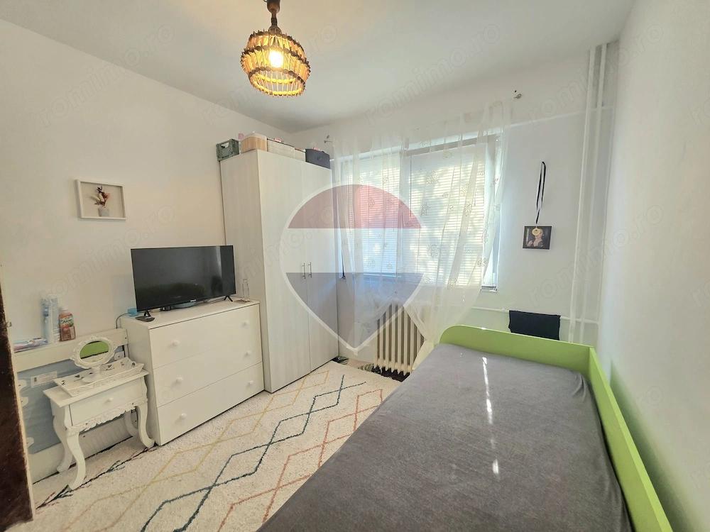 De vânzare apartament 3 camere strada Italiana Rogerius, Oradea