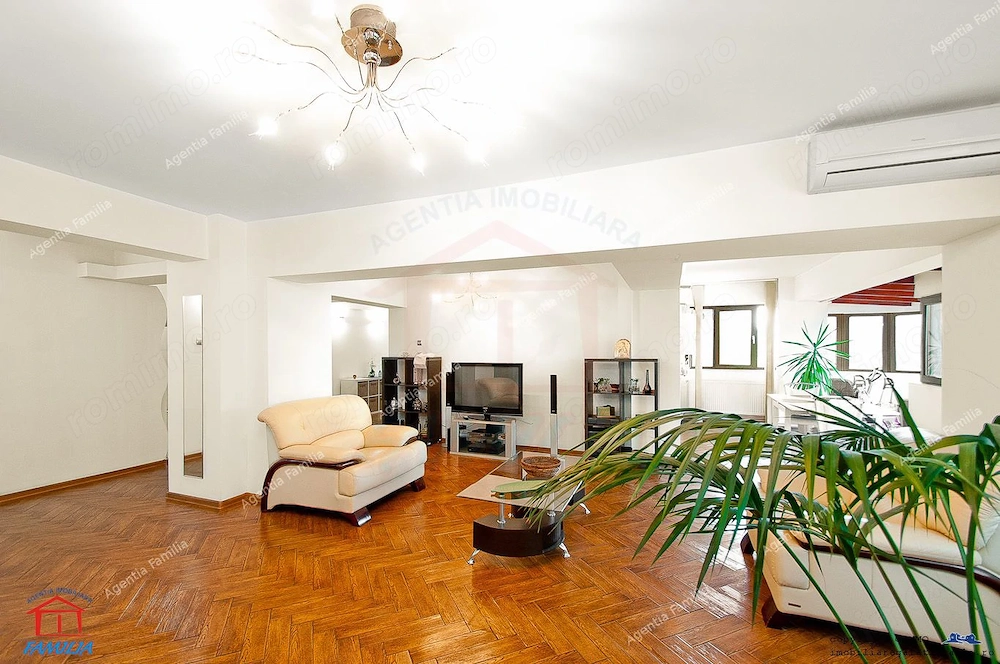 Vanzare apartament cu 4 camere, Faleza bloc Pescarus, etaj 1, sup.135