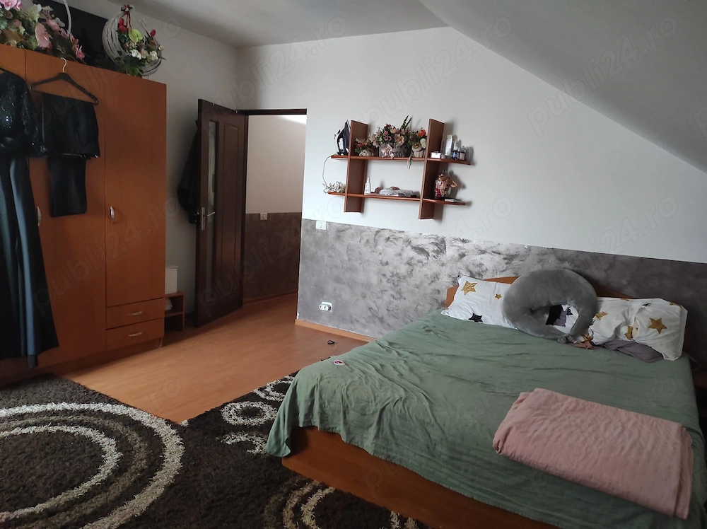 Ofer spre închiriere apartament, două camere, 62 m. pătrați. Suceava, cartier Burdujeni. Detalii: Wh
